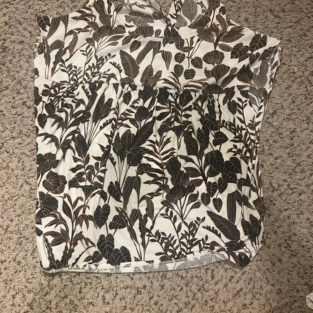 Ann Taylor leafy shirt - Picture 4 of 4